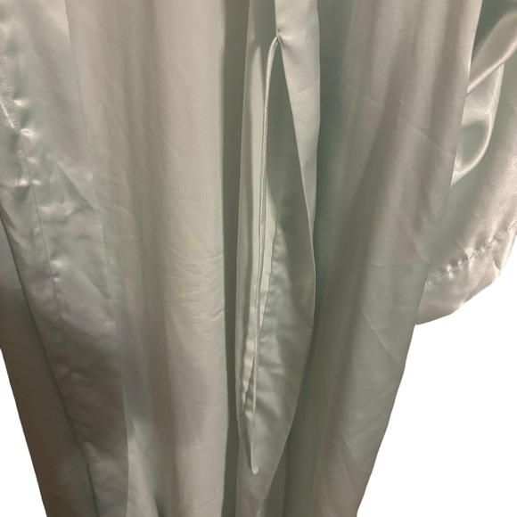 Natori Satin Floral Light Blue Robe - Picture 5 of 10